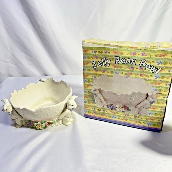 90's  Porcelain Easter Bunny Candy Dish Serving Bowl Jelly Bean Bowl - Picture 1 of 8
